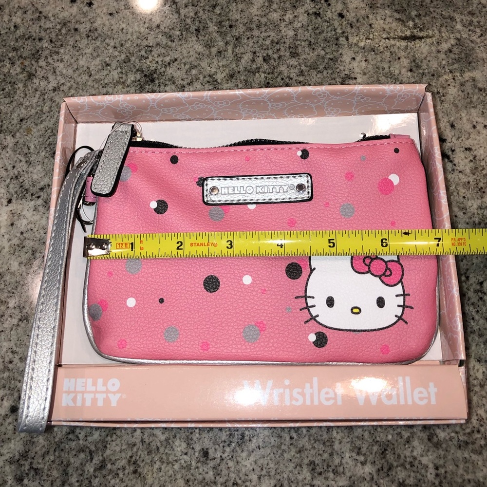 ✨NWT✨ Hello Kitty Wristlet Wallet - Picture 6 of 7